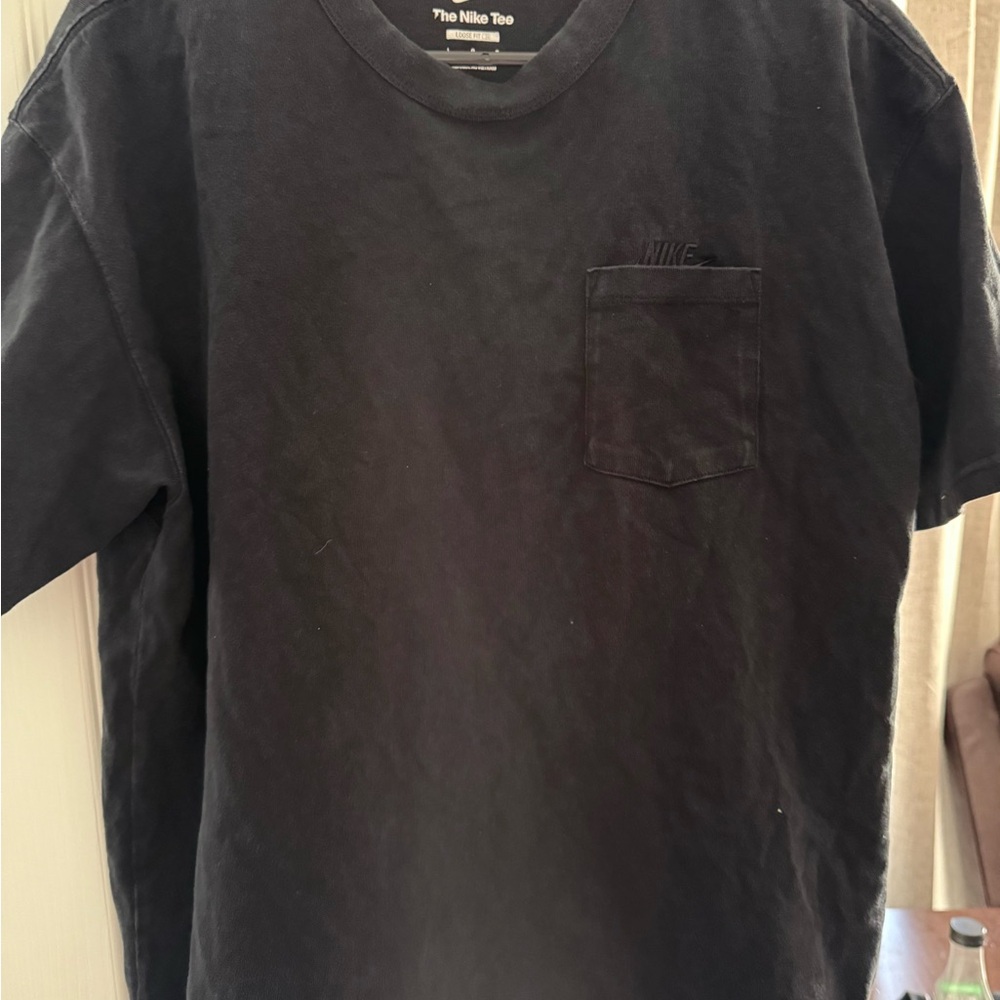 Nike Men's Black Heavyweight T-Shirt